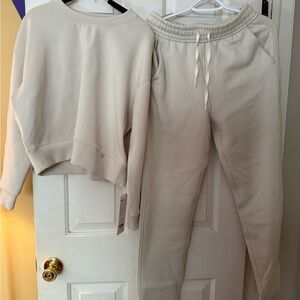 CRZ YOGA Cream Top & Bottom Set